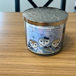 Bath & Body Works 3 Wick Candle. Frosted Coconut Snowball.